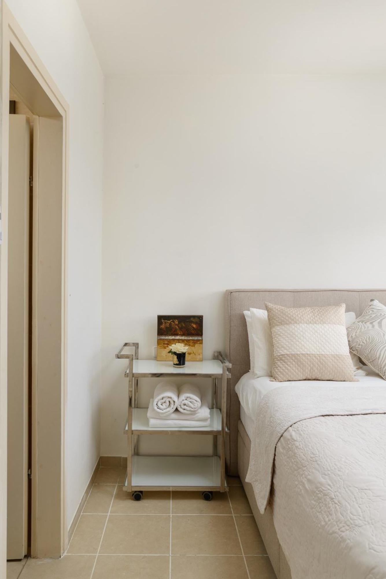 Apartamento Comfy 2br With Terrace Next To By Feelhome Tel Aviv